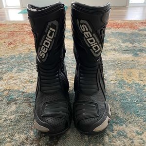 Motorcycle boots